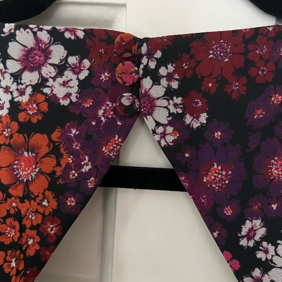 NWT FAME AND PARTNERS BEAUTIFUL FLORAL DRESS IN A PERFECT FALL COLOR-WAY - Picture 8 of 11